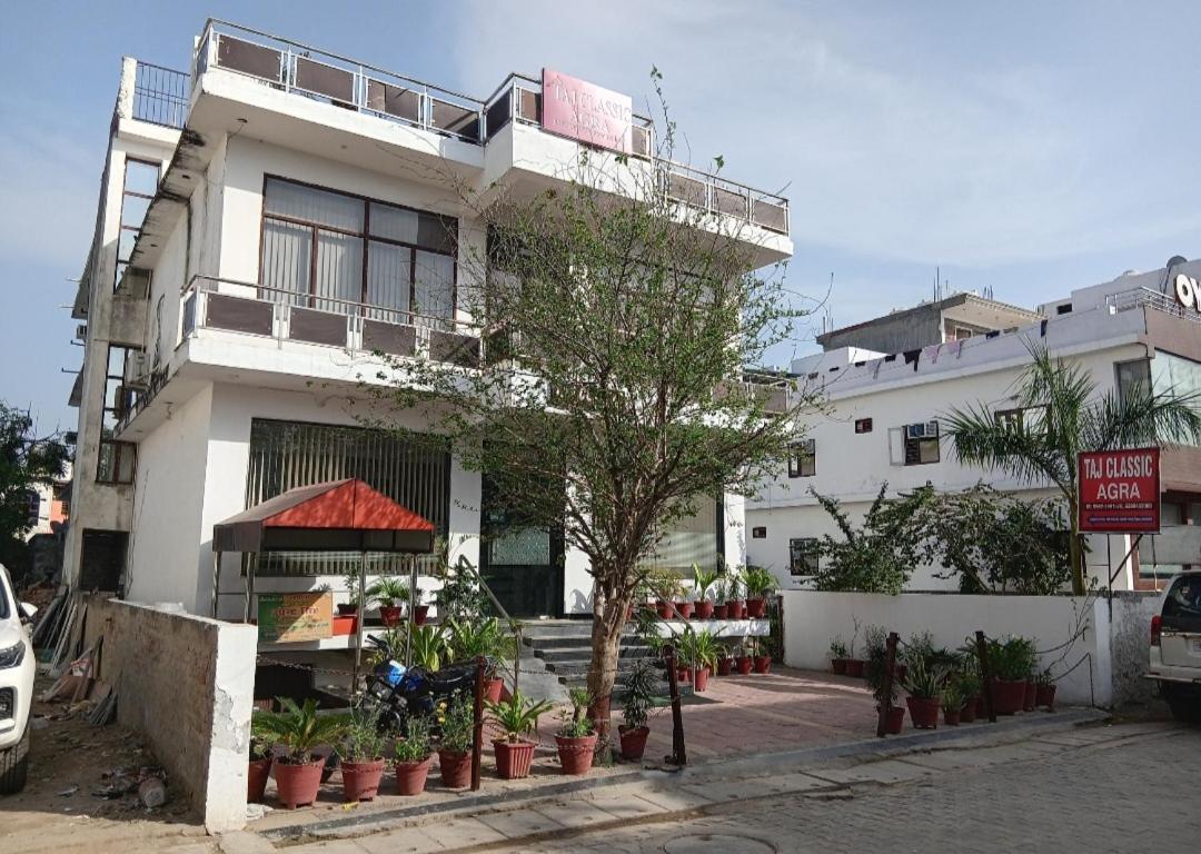 Taj Classic Agra Agra  Exterior photo